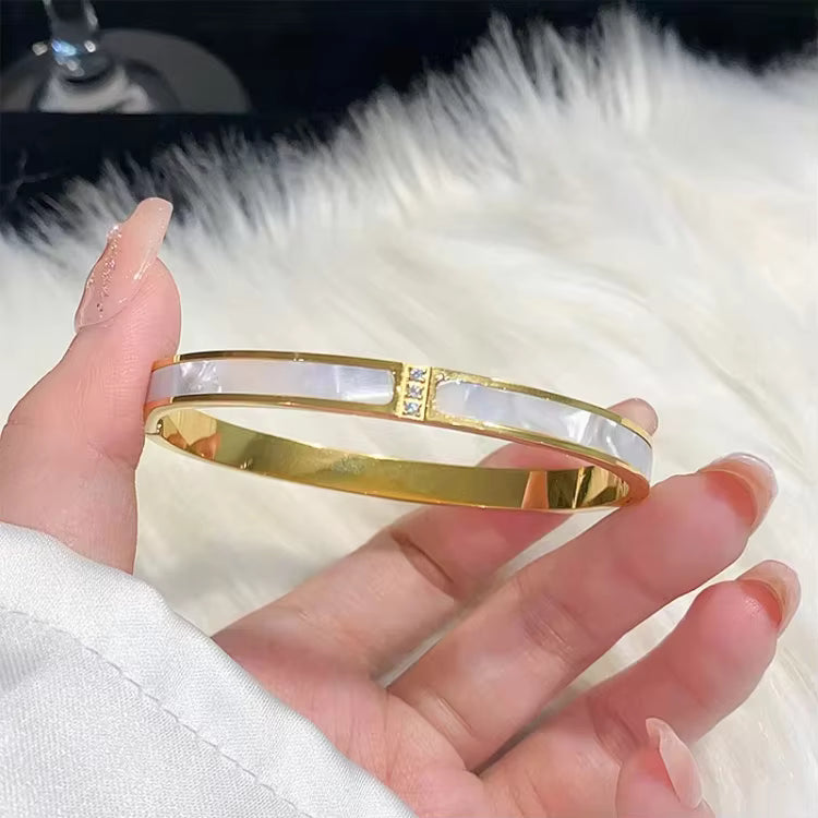Golden Ivory Glow Bangle